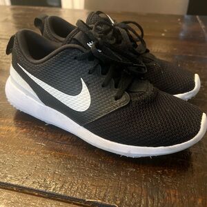 Nike Golf Youth Golf Shoes size 3